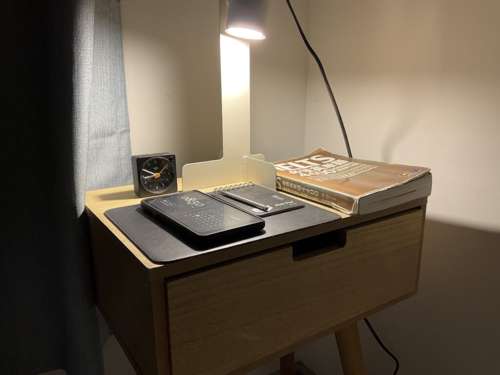 Boox Palma can be a nighttime smartphone
