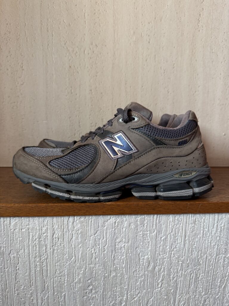 New Balance MR2002